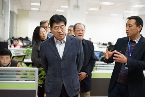 測繪地信局副局長赴重慶知行地理信息咨詢服務有限公司開展調研與貿易咨詢交流